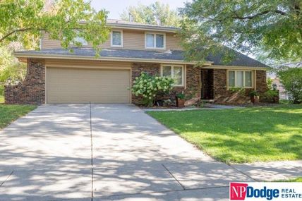 2410 S 76Th Street, Lincoln, NE 68506