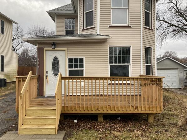 1208 OAK ST, Muscatine, IA 52761