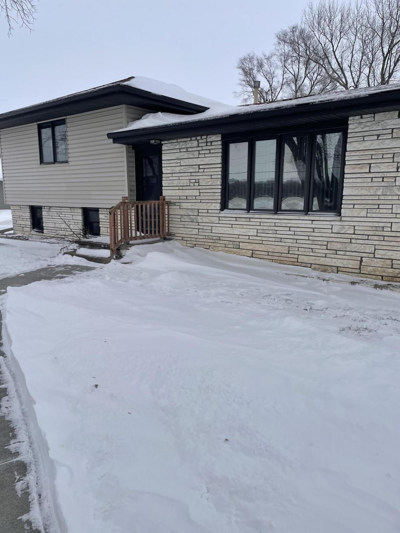 14949 VALLEY VIEW Drive, COUNCIL BLUFFS, IA 51503