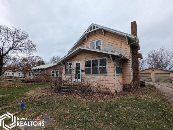 1105 E WASHINGTON, Mount Pleasant, IA 52641