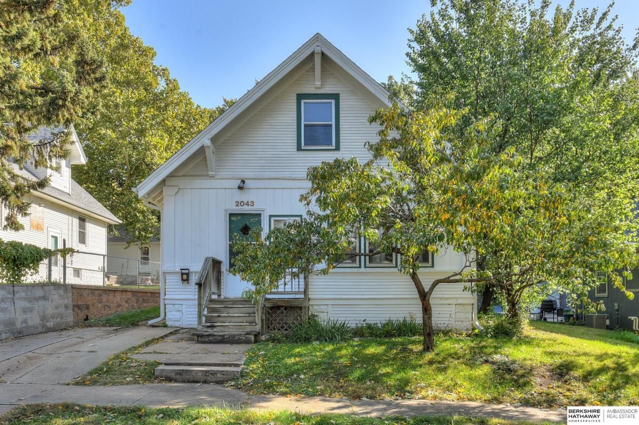 2043 N 65 Avenue, Omaha, NE 68104
