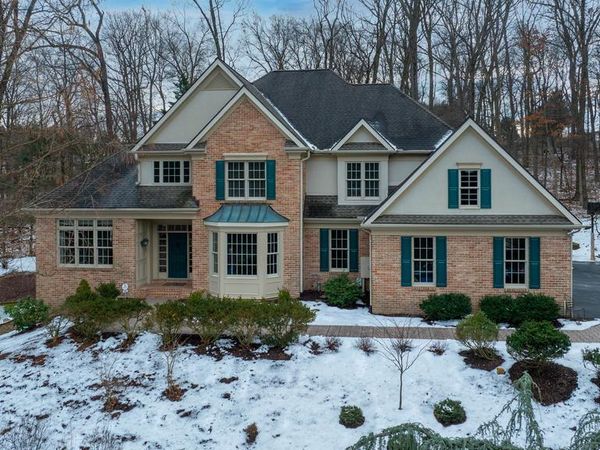 500 SHADY DELL ROAD, YORK, PA 17403