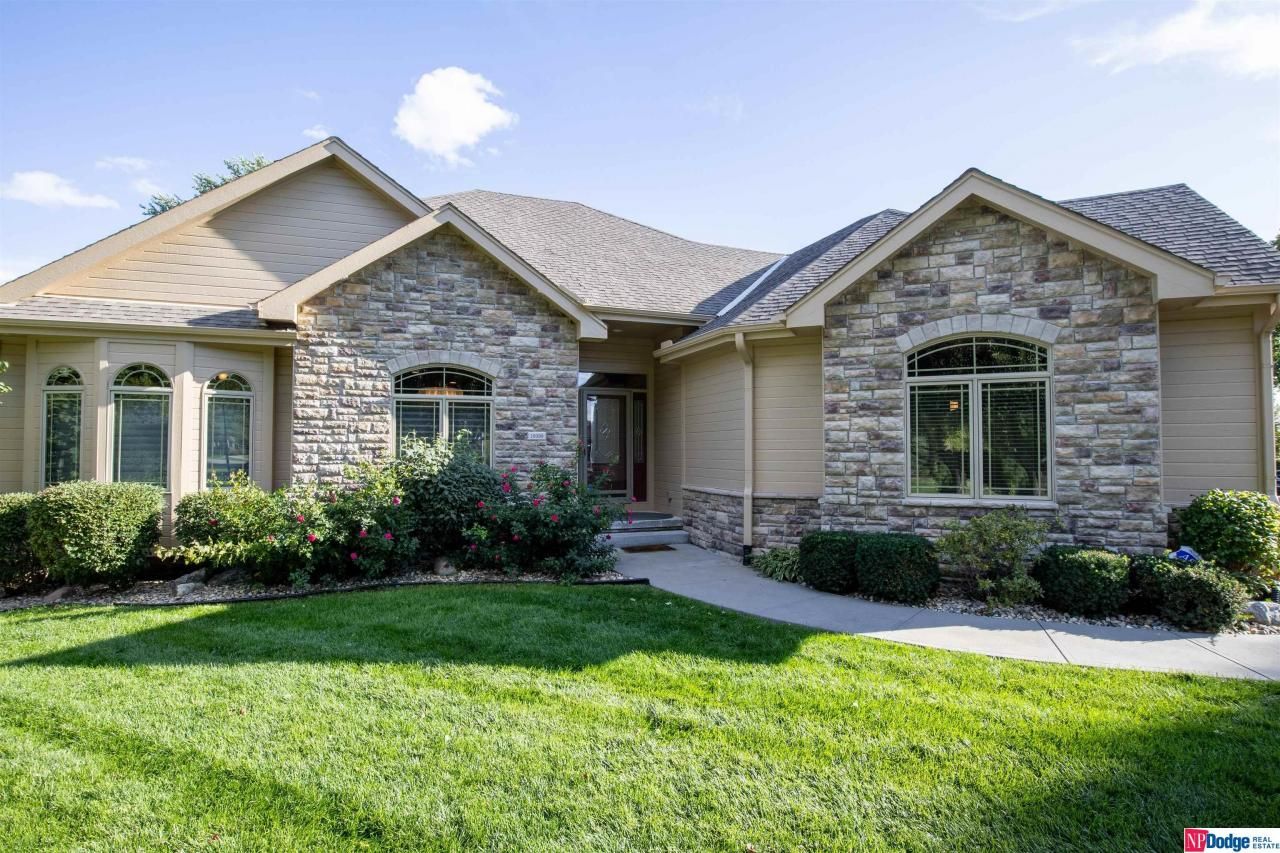 19309 Walnut Street, Omaha, NE 68130