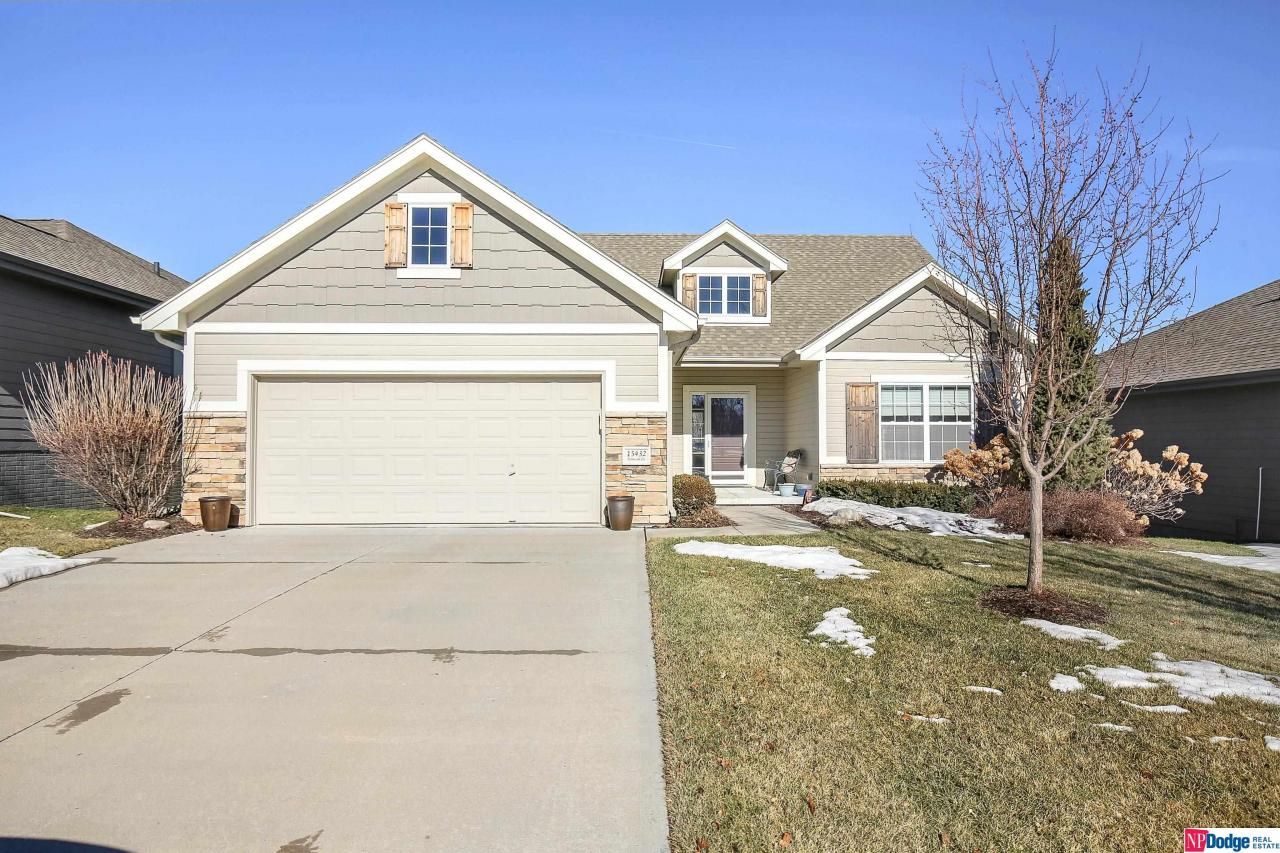 15432 Norwick Drive, Omaha, NE 68116