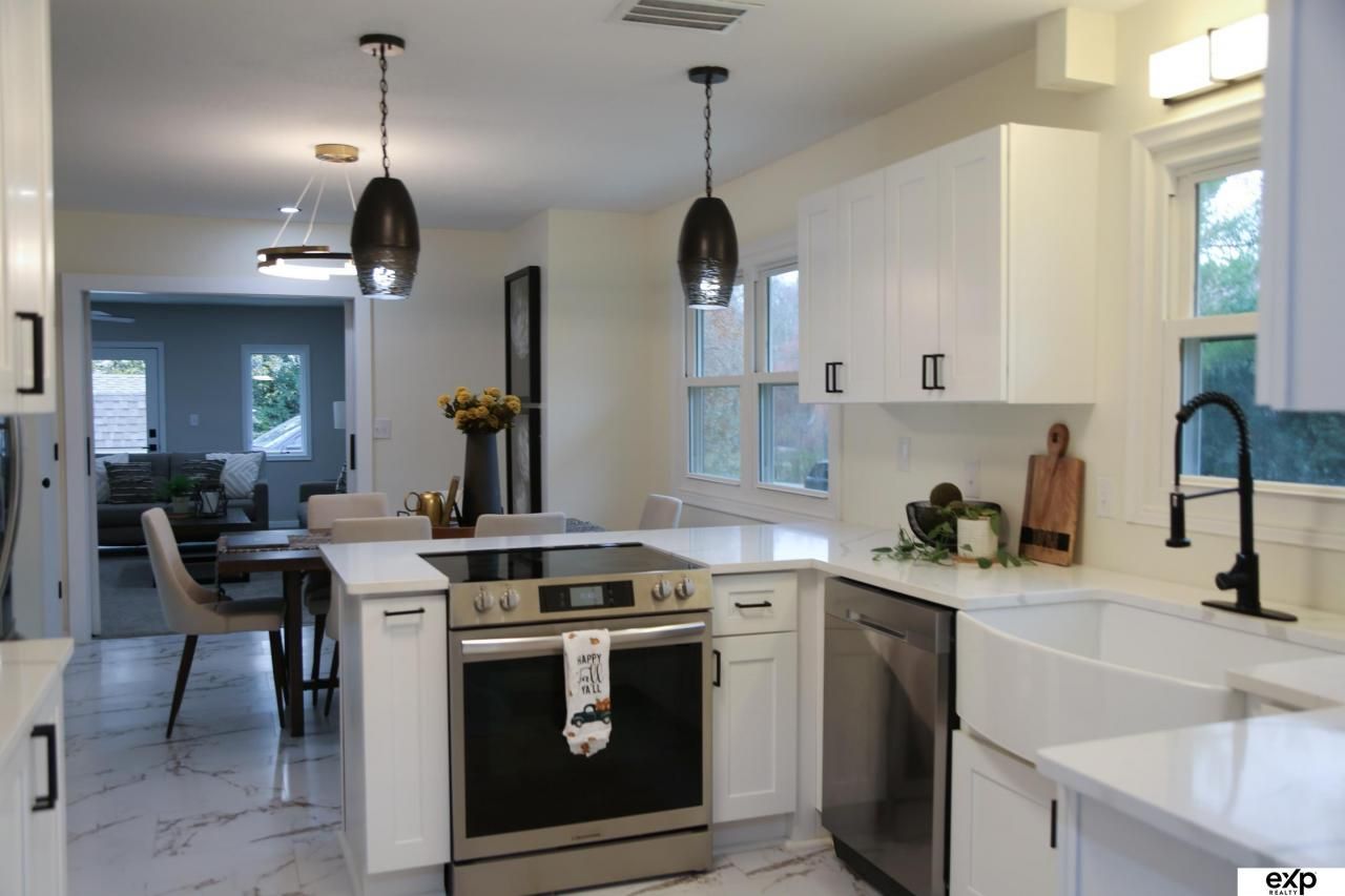 604 Beverly Drive, Omaha, NE 68114