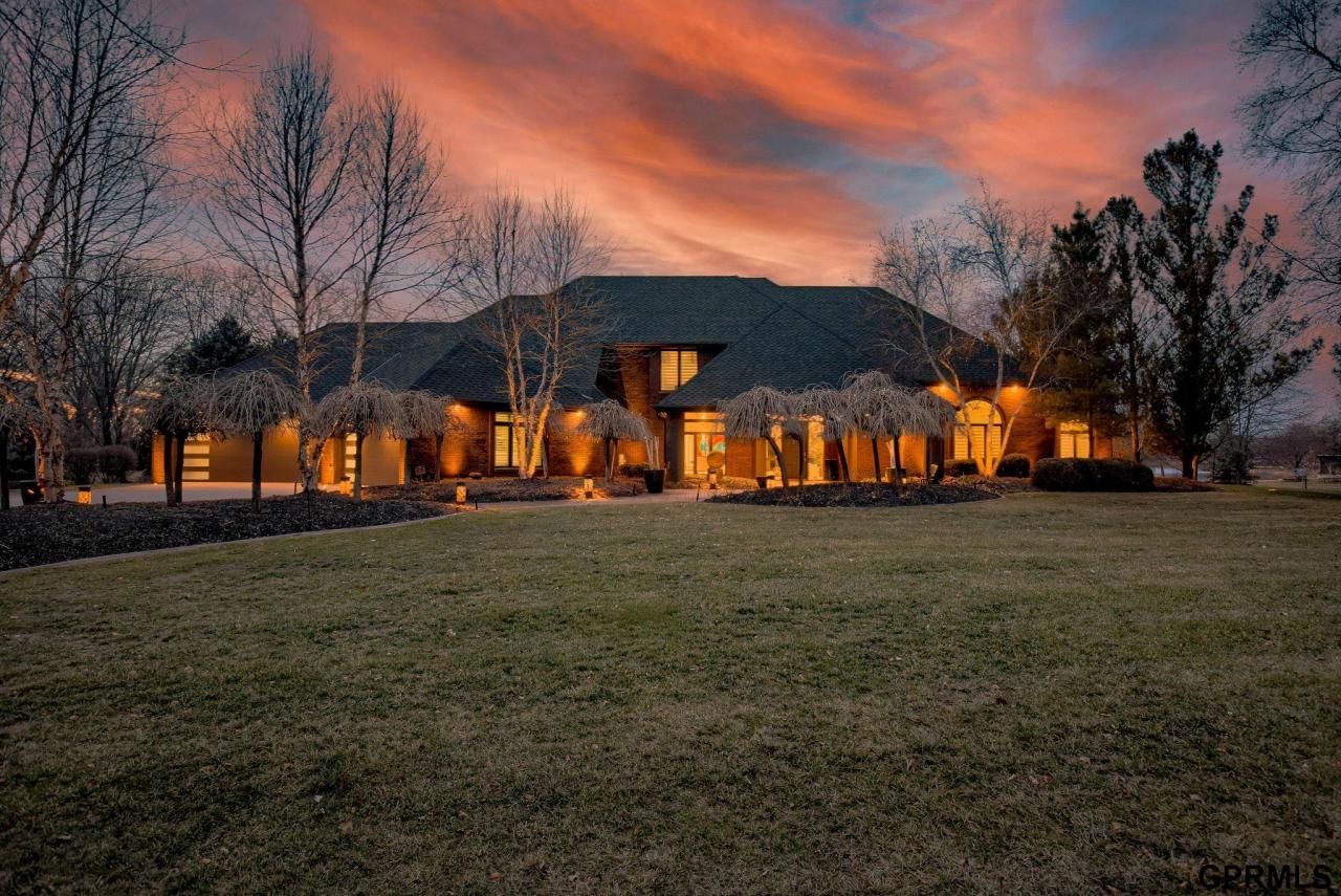 25515 Blondo Street, Waterloo, NE 68069