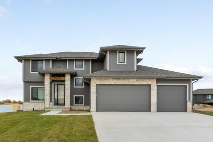 12626 Schirra Street, Papillion, NE 68138