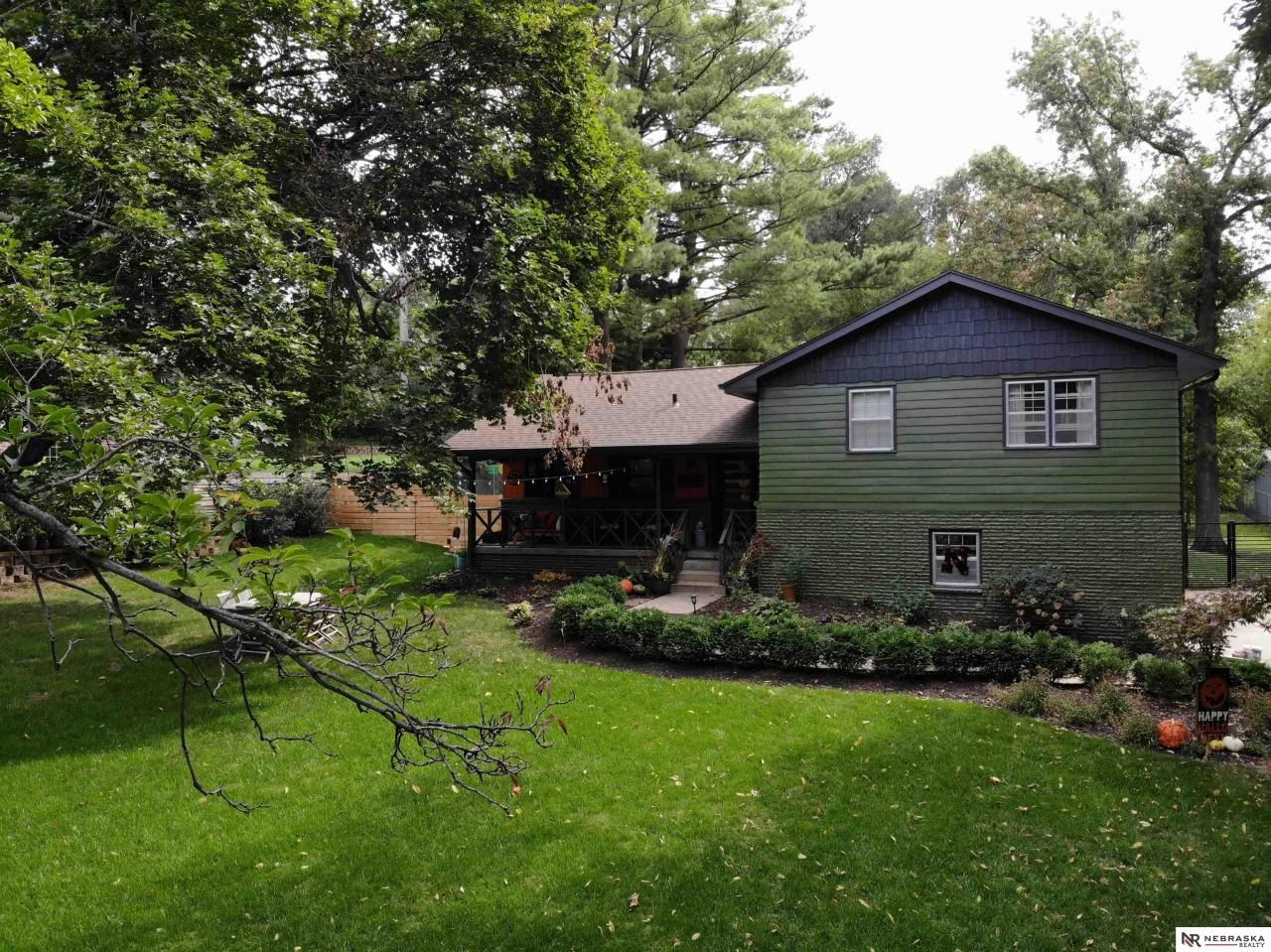 8309 Jackson Street, Omaha, NE 68114