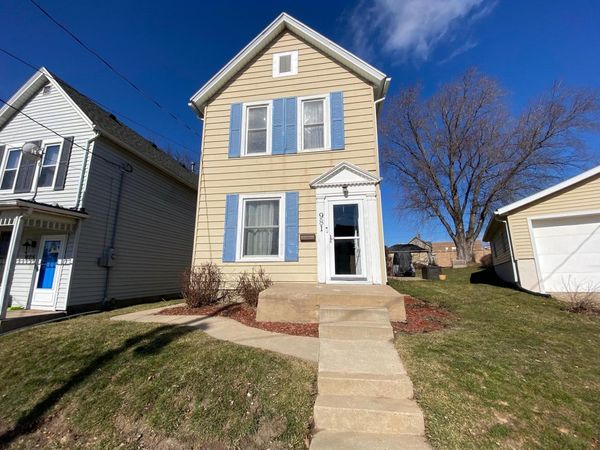 981 Edison Street, Dubuque, IA 52001
