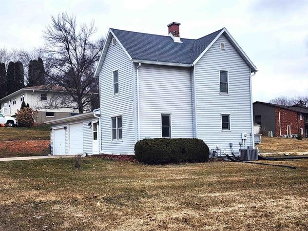 329 W Nathan Street, Lancaster, WI 53813