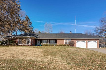 5448 Laurel Avenue, Omaha, NE 68104
