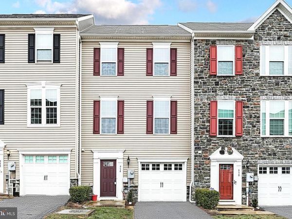 934 BRECHIN LANE, YORK, PA 17403