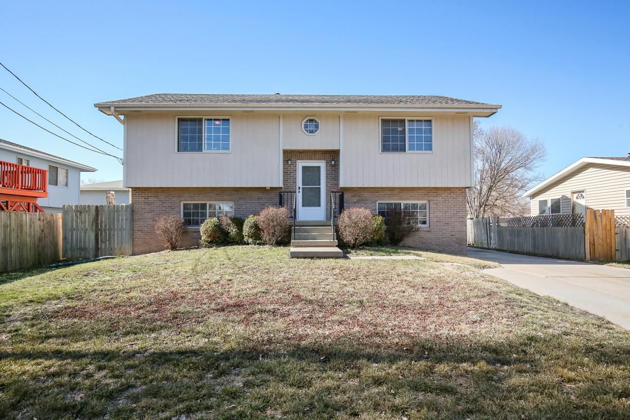 1714 S 12TH Street, COUNCIL BLUFFS, IA 51501