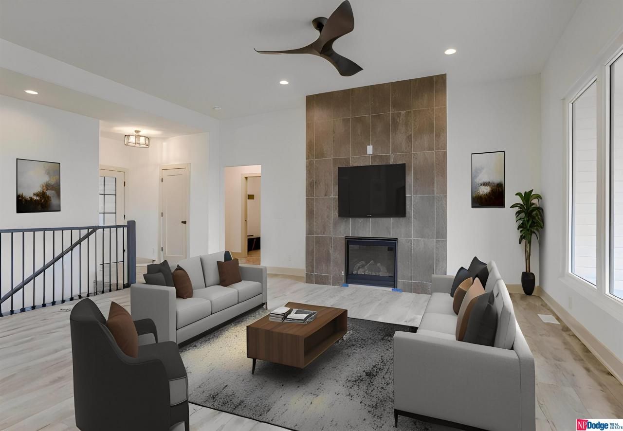 7919 S 183 Street , Omaha, NE 68136