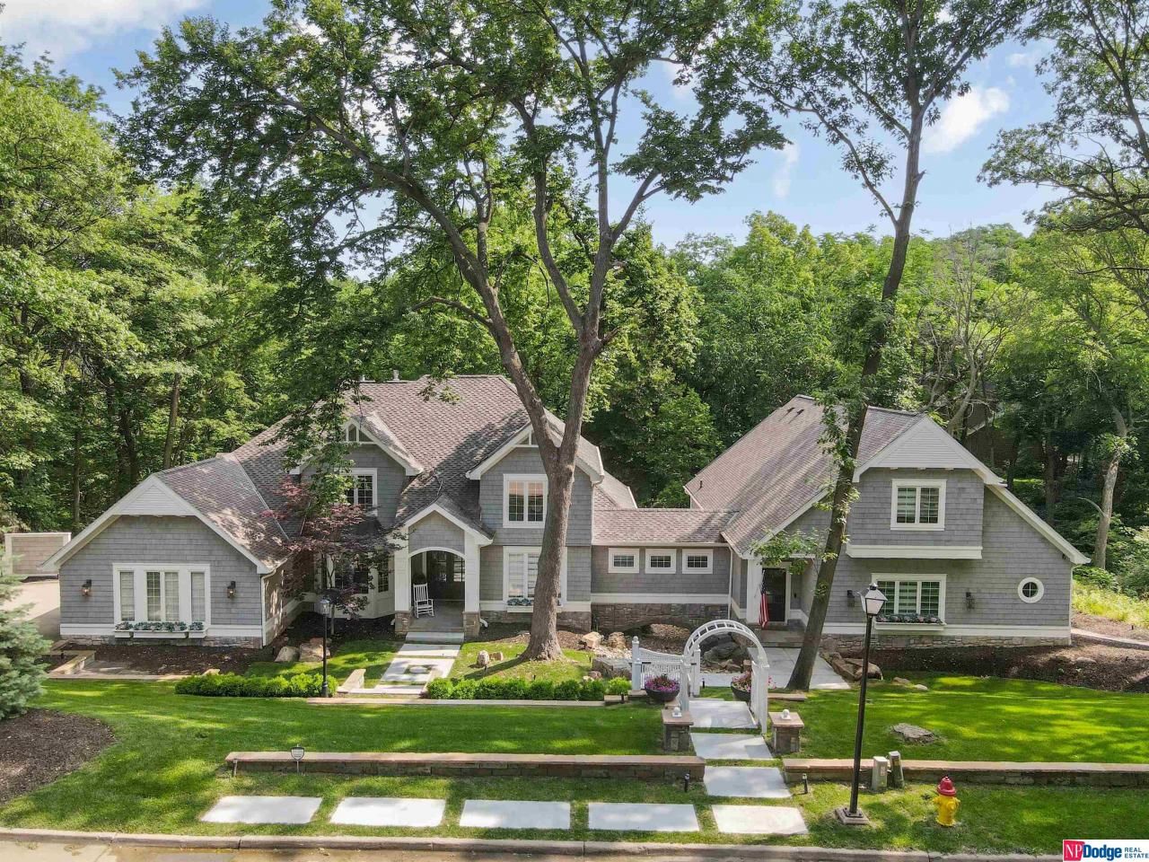 6026 Country Club Oaks Place , Omaha, NE 68152