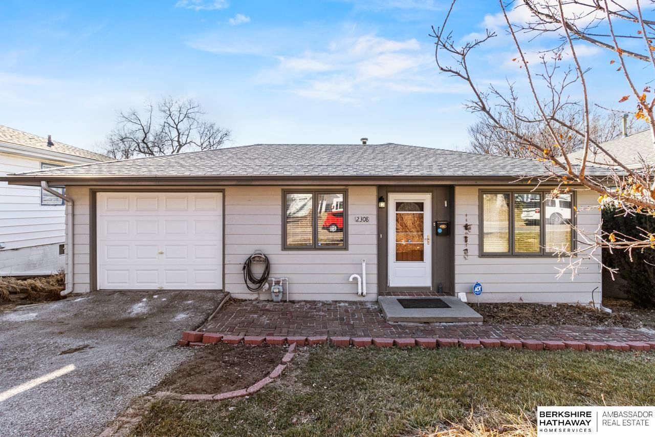 2308 N 70th Street , Omaha, NE 68104
