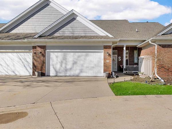 43 Colwyn Ct, Iowa City, IA 52245