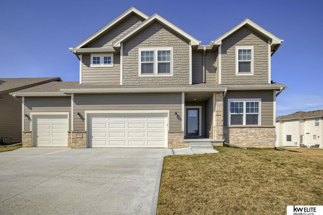 4406 S 213th Street , Elkhorn, NE 68022