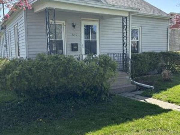 1610 S 15 Street, Burlington, IA 52601
