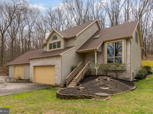 969 BAHNS MILL ROAD, RED LION, PA 17356