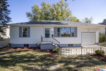 5605 S 15th Street , Omaha, NE 68107