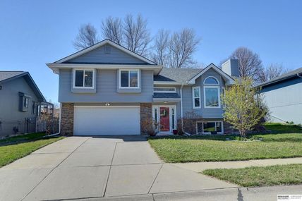 15235 Garfield Street , Omaha, NE 68144