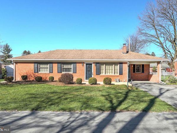 510 ERLEN DRIVE, YORK, PA 17402