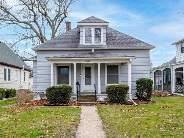 2805 E 18TH Street, Davenport, IA 52803
