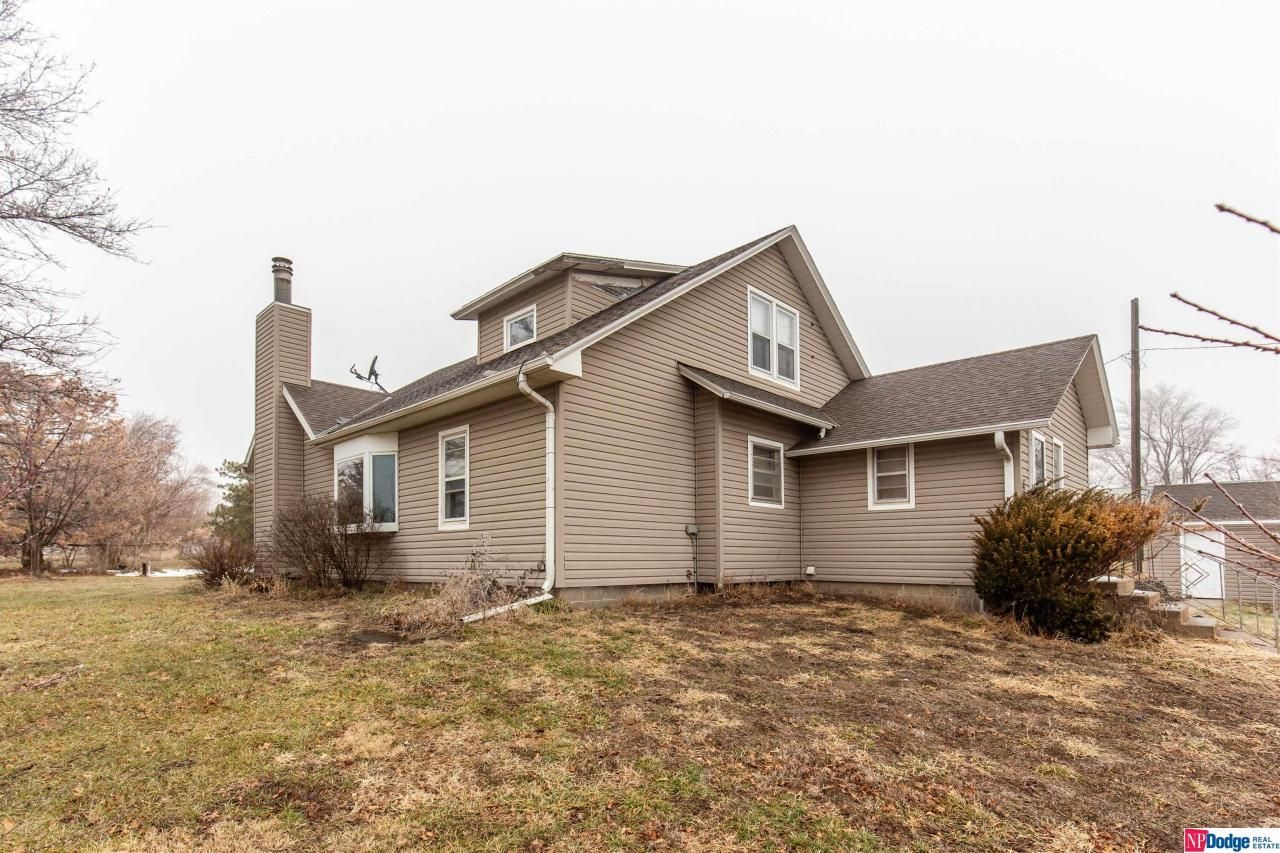 9600 Pella Road , Firth, NE 68358
