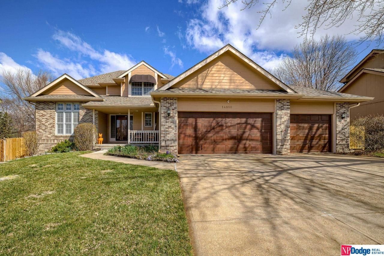 14810 Lake Street , Omaha, NE 68116