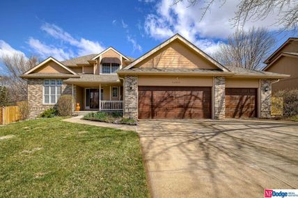 14810 Lake Street , Omaha, NE 68116