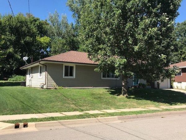 989 Tressa Street, Dubuque, IA 52003