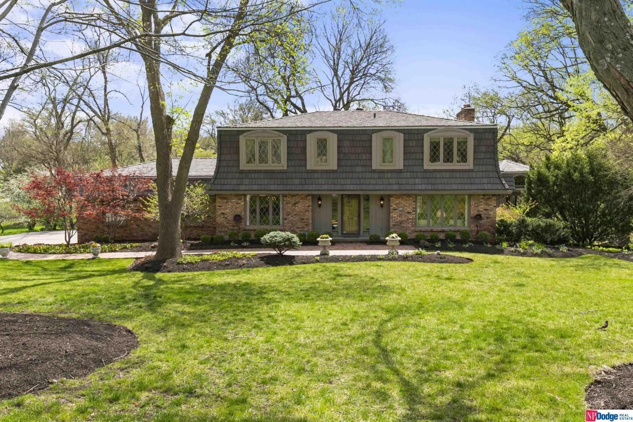 9979 Frederick Street , Omaha, NE 68124