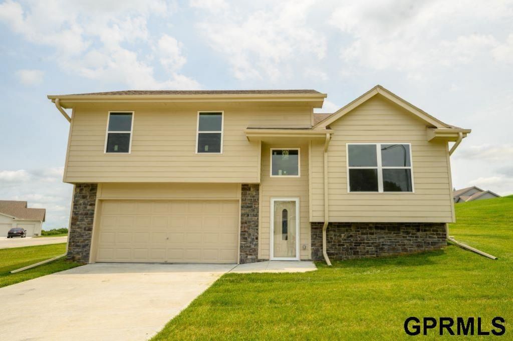 1415 Mount Hope Circle , Blair, NE 68008