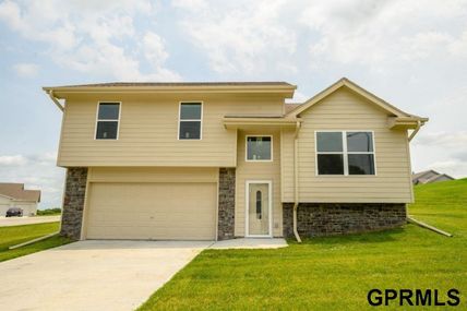 1415 Mount Hope Circle , Blair, NE 68008