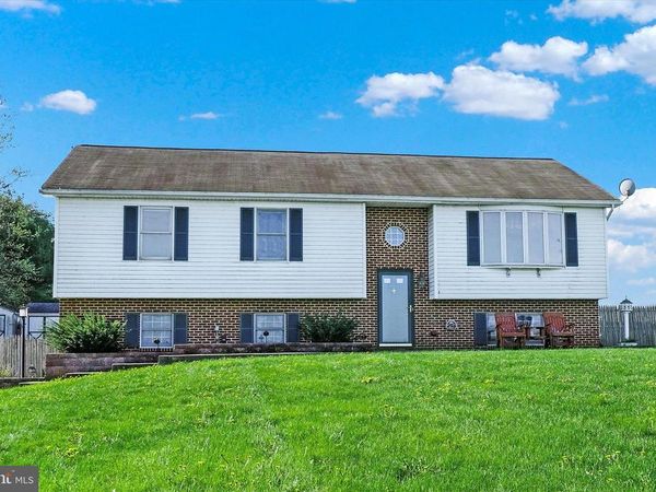 6442 WALKER ROAD, STEWARTSTOWN, PA 17363
