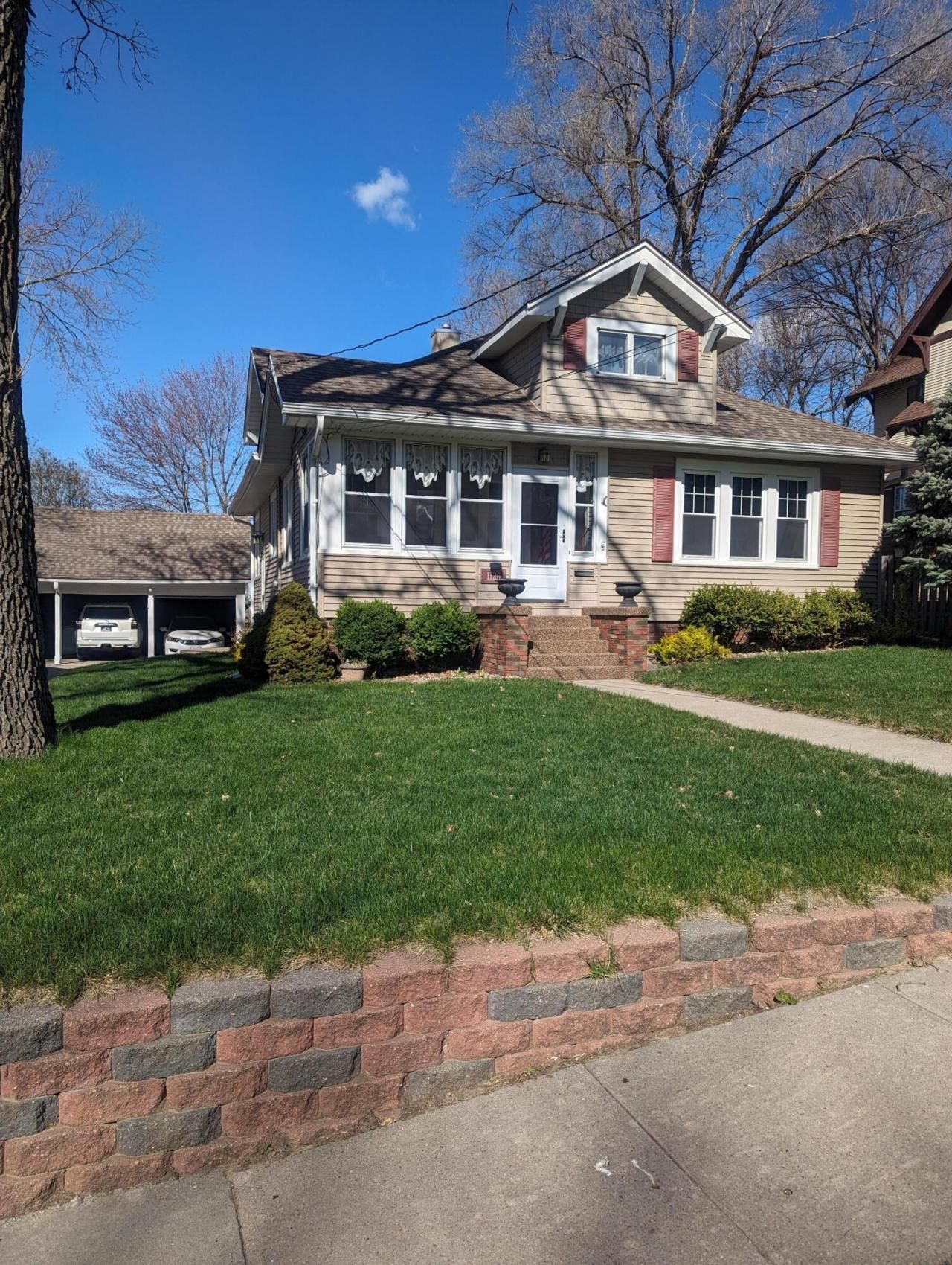 1126 MILITARY Avenue, COUNCIL BLUFFS, IA 51503