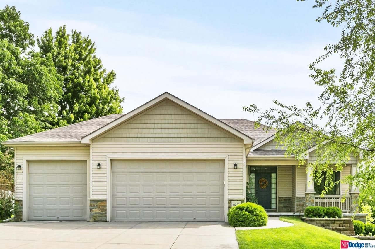 6515 S 176 Street , Omaha, NE 68135