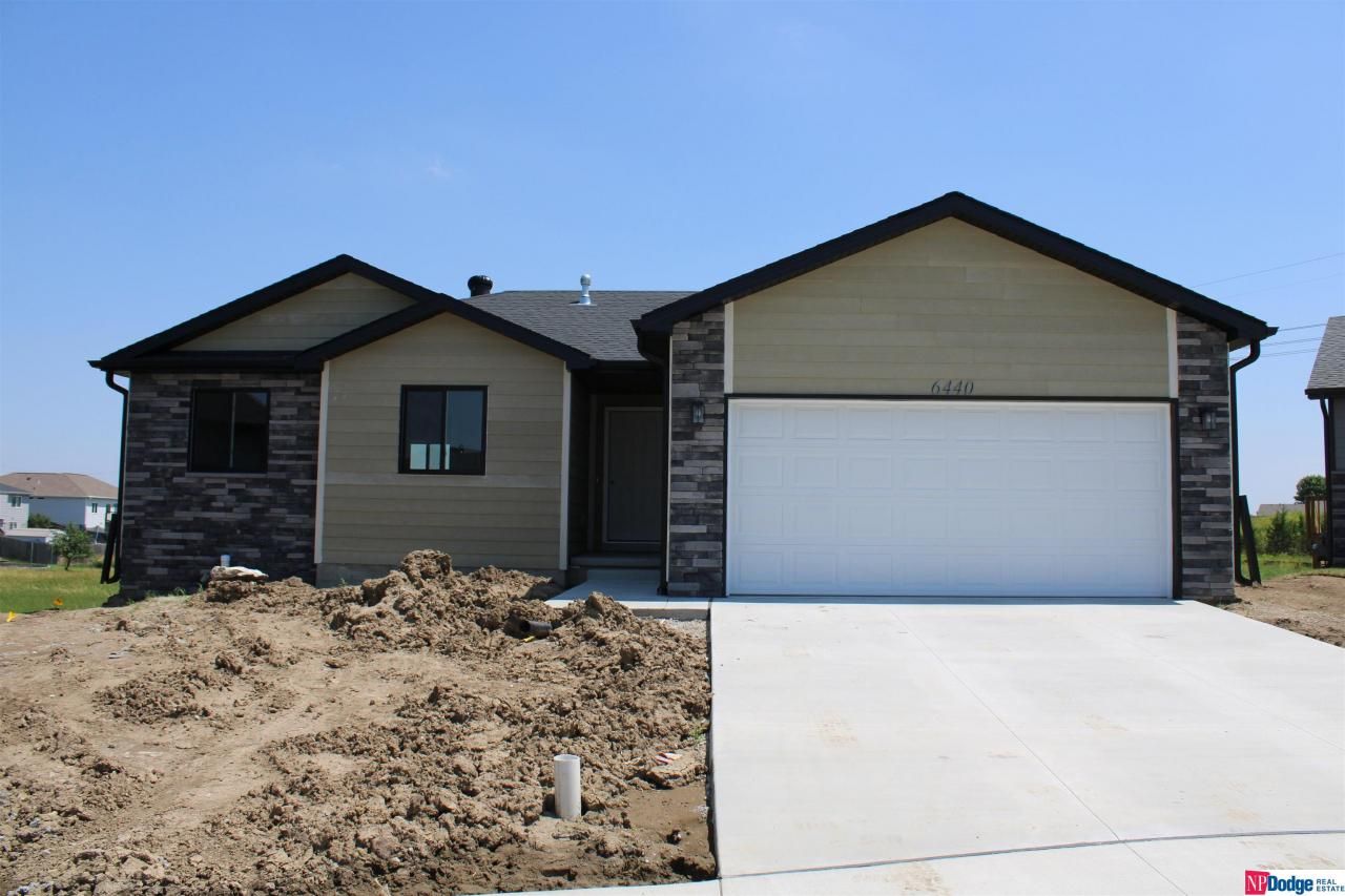 6440 N 12 Court , Lincoln, NE 68521