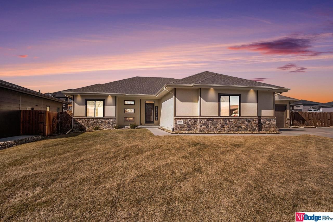 2714 N 184 Street , Omaha, NE 68022