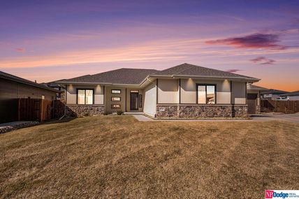 2714 N 184 Street , Omaha, NE 68022