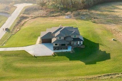 12418 S 230TH Circle , Gretna, NE 68028