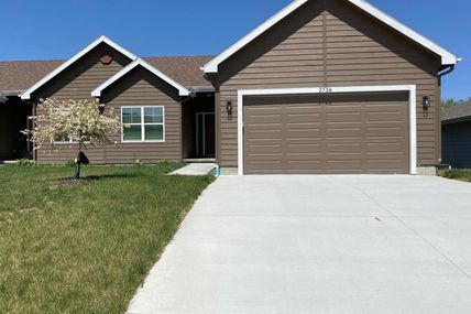 2726 Viking Circle , Blair, NE 68008