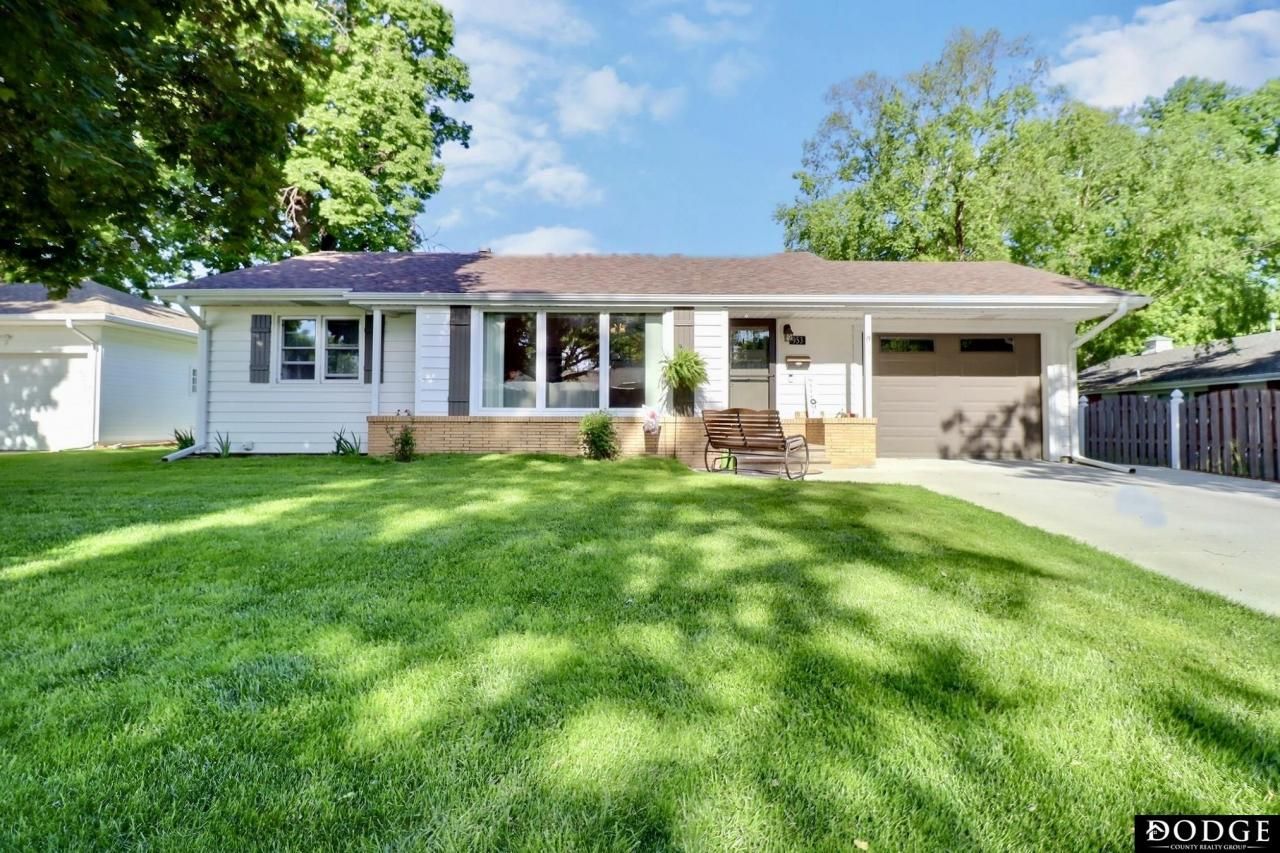 953 N William Avenue , Fremont, NE 68025