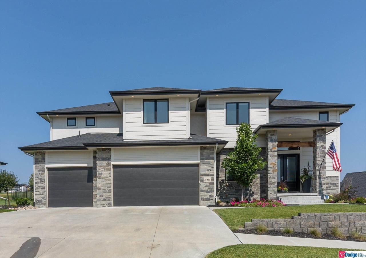 21416 A Street , Elkhorn, NE 68022