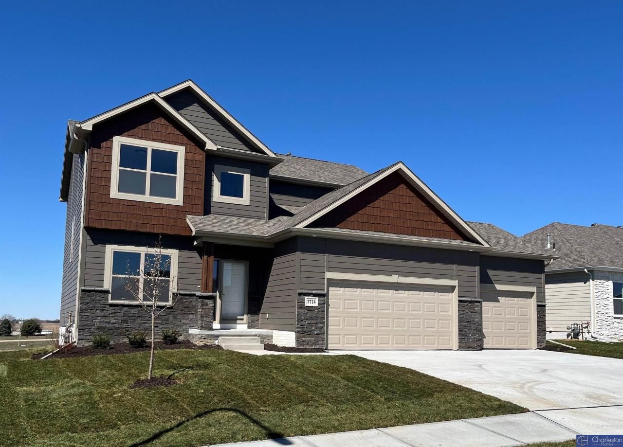 7714 S 200th Street , Gretna, NE 68028