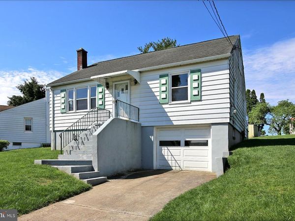 581 S 82ND STREET, HARRISBURG, PA 17111