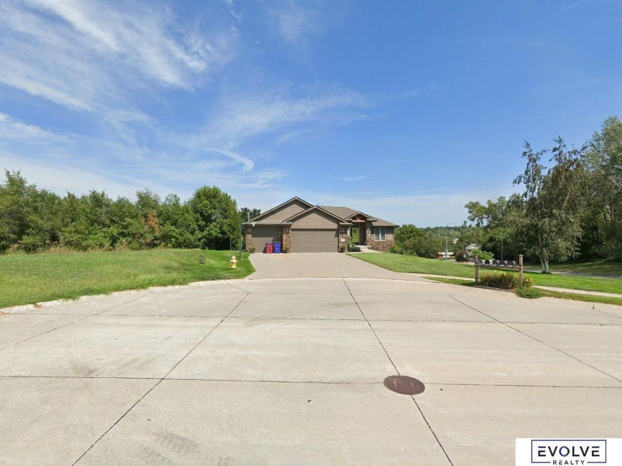 8807 S 15th Circle , Bellevue, NE 68147