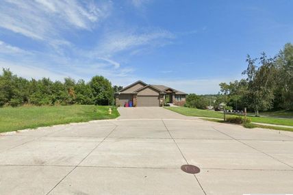8807 S 15th Circle , Bellevue, NE 68147