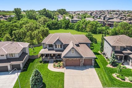 16923 Bondesson Street , Bennington, NE 68007